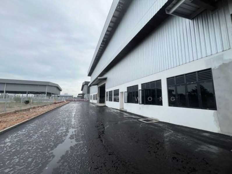 Factory for Rent in Puncak Alam (Selangor) - Manddee Wong - Exterior - PropertyGuru.com.my