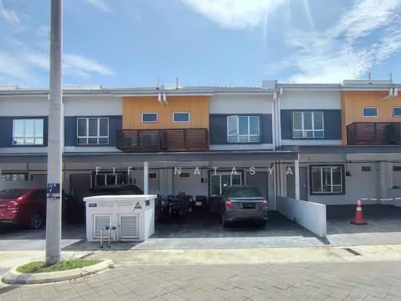 2-storey Terraced House for Sale in Puncak Alam (Selangor) - Fifi Natasya - Exterior - PropertyGuru.com.my