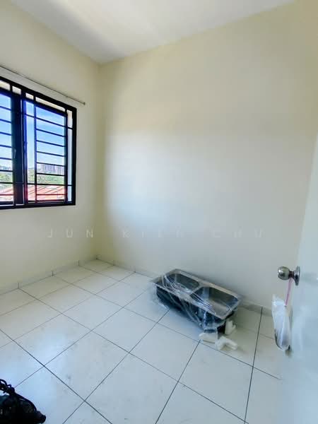 Rumah Bandar untuk Disewa di Sungai Long (Bandar Sungai Long) - Jun Kien Chu - PropertyGuru.com.my