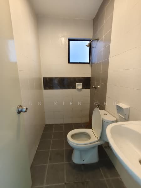 Rumah Bandar untuk Disewa di Sungai Long (Bandar Sungai Long) - Jun Kien Chu - PropertyGuru.com.my