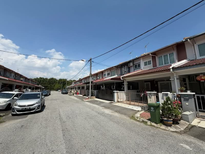 Rumah Teres 2-Tingkat untuk Dijual di Seri Margosa (Ipoh) - Lee Muzi - Exterior - PropertyGuru.com.my