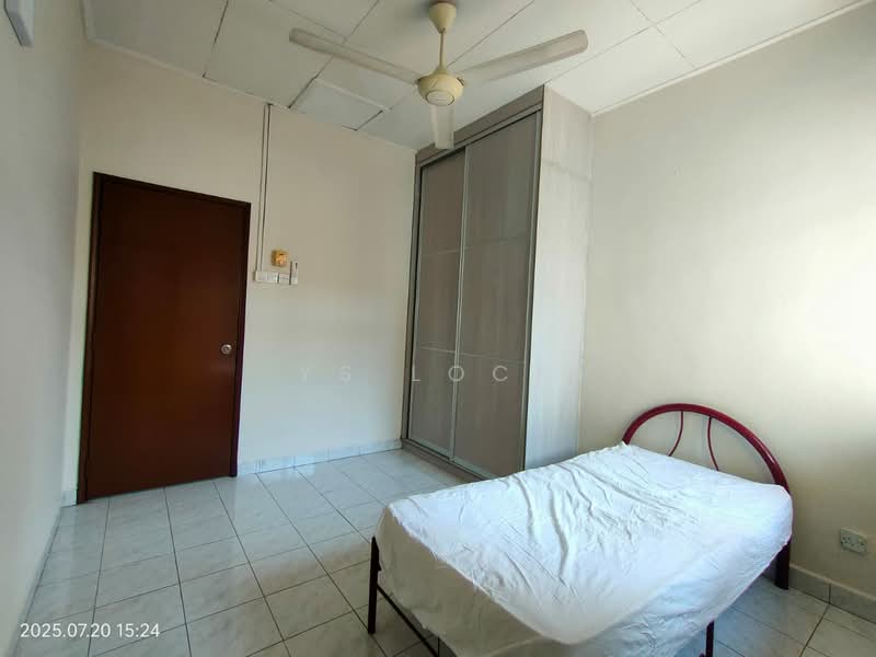 Rumah Teres 2-Tingkat untuk Disewa di Bukit Rimau (Shah Alam) - YS Lock - Bedroom - PropertyGuru.com.my