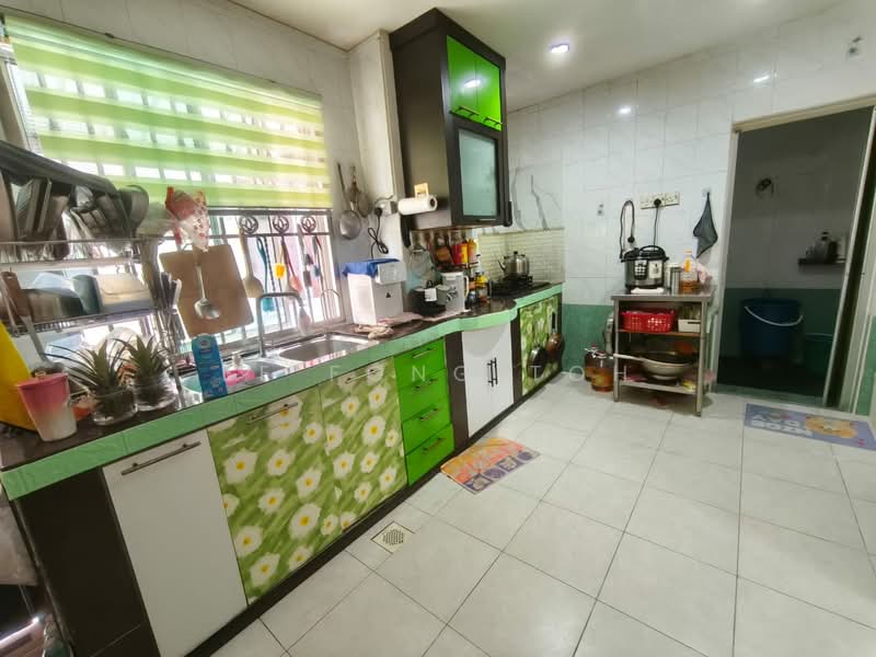 2-storey Terraced House for Sale in Taman Skudai Indah (Skudai) - Ee Fong Toh - Kitchen - PropertyGuru.com.my