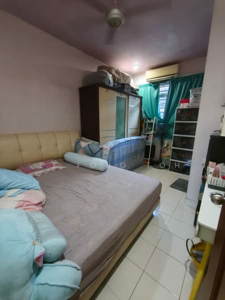 2-storey Terraced House for Sale in Taman Skudai Indah (Skudai) - Ee Fong Toh - Bedroom - PropertyGuru.com.my
