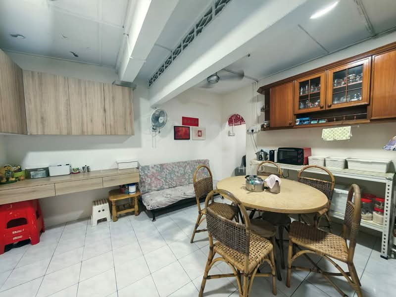 2-storey Terraced House for Sale in Serdang Jaya (Seri Kembangan) - Melissa Chong - Dining Room - PropertyGuru.com.my