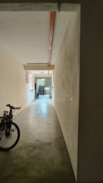 Pangsapuri untuk Dijual di Pangsapuri Delima - Nazrin Hakimin - Corridor - PropertyGuru.com.my
