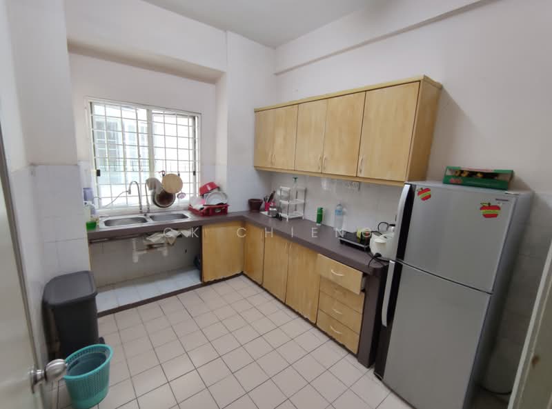 Condominium for Sale at Ridzuan Condominium - CK Chieng - Kitchen - PropertyGuru.com.my