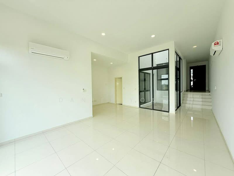 Rumah Teres 2 Tingkat untuk Dijual di Iskandar Puteri (Nusajaya) (Johor) - Daniel Yong - Living Room - PropertyGuru.com.my