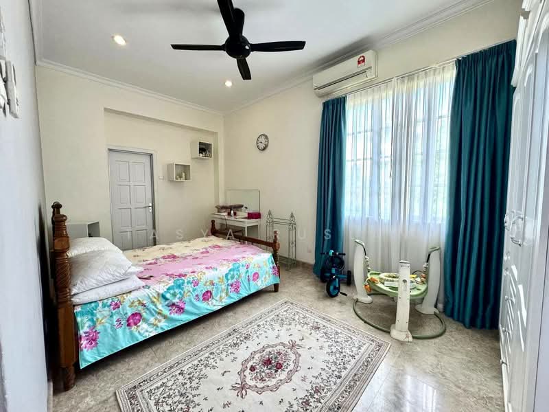 Rumah Berkembar untuk Dijual di Ukay Perdana (Ulu Kelang) - Tasya Ruslan - PropertyGuru.com.my