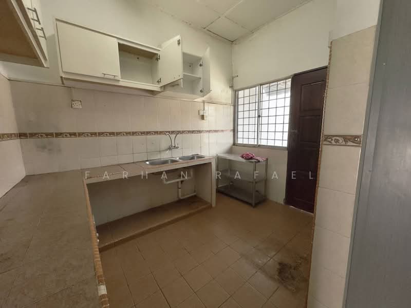 Rumah Teres 1-Tingkat untuk Dijual di SS3 (Petaling Jaya) - Farhan Rafael - Kitchen - PropertyGuru.com.my