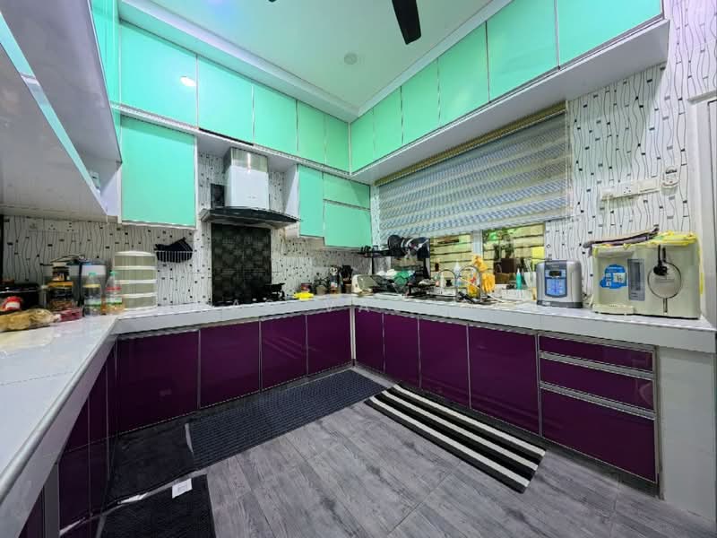 2.5-storey Terraced House for Sale in Ampang (Selangor) - Vas Vasugi - Kitchen - PropertyGuru.com.my