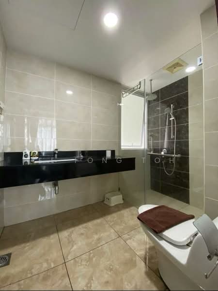 Kondominium untuk Dijual di Paradiso Nuova (Merak Kayangan) - Ee Fong Toh - Bathroom - PropertyGuru.com.my