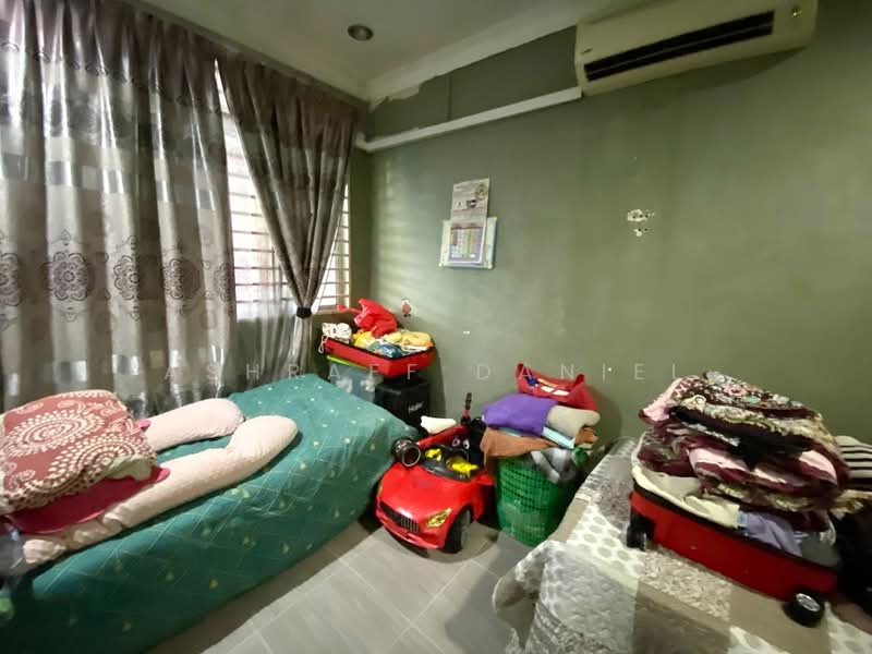 1.5-storey Terraced House for Sale in Seksyen 7 (Kota Damansara) - Ashraff Daniel - Bedroom - PropertyGuru.com.my