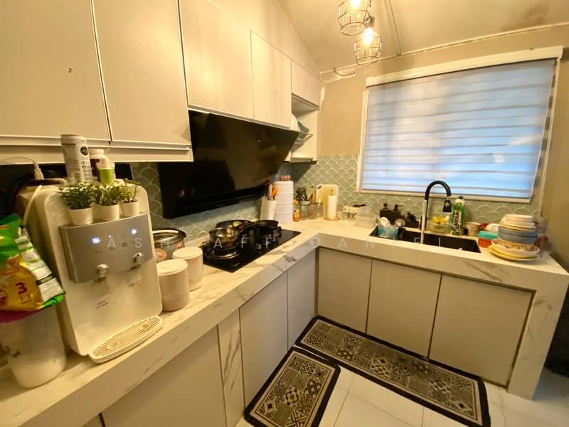 1.5-storey Terraced House for Sale in Seksyen 7 (Kota Damansara) - Ashraff Daniel - Kitchen - PropertyGuru.com.my