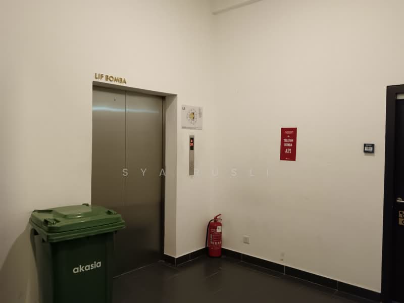 Office for Rent in Shah Alam (Selangor) - Sya Rusli - Corridor - PropertyGuru.com.my