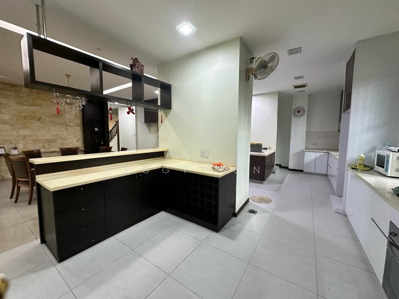Rumah Teres 2-Tingkat untuk Dijual di Bukit Rahman Putra (Sungai Buloh) - Peggy Yong - Kitchen - PropertyGuru.com.my
