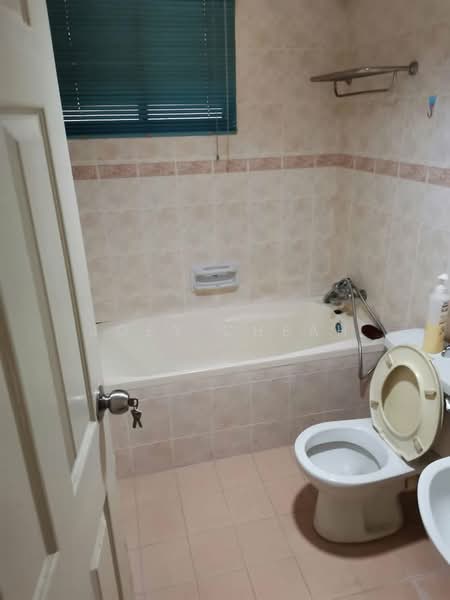 Condominium for Rent at Grand View - Joey Cheah - Bathroom - PropertyGuru.com.my