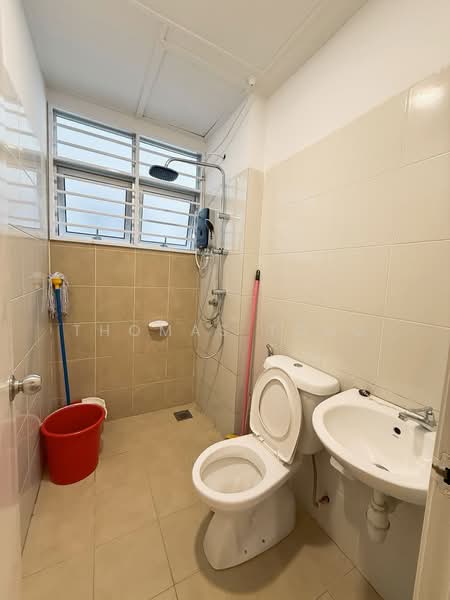 Pangsapuri untuk Disewa di Residensi Bintawa Riverfront (PR1MA @ Bintawa Riverfront) - Thomas Tong - Bathroom - PropertyGuru.com.my