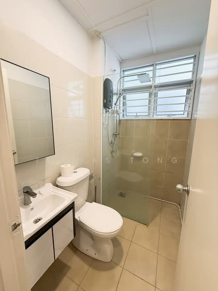 Pangsapuri untuk Disewa di Residensi Bintawa Riverfront (PR1MA @ Bintawa Riverfront) - Thomas Tong - Bathroom - PropertyGuru.com.my