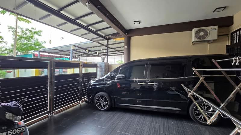 Rumah Teres 1 Tingkat untuk Dijual di Iskandar Puteri (Nusajaya) (Johor) - Inez Ng - Car Park - PropertyGuru.com.my