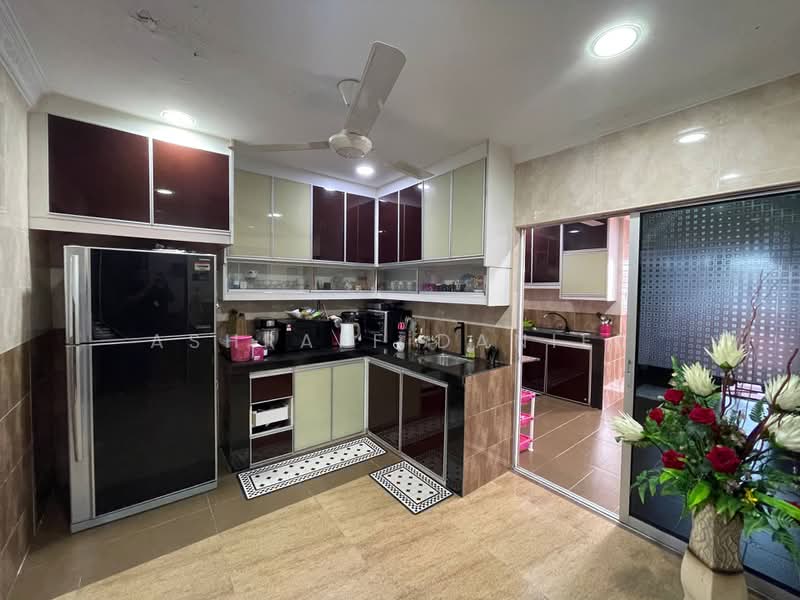Rumah Teres 1-Tingkat untuk Dijual di Seksyen 2 (Shah Alam) - Ashraff Daniel - Kitchen - PropertyGuru.com.my