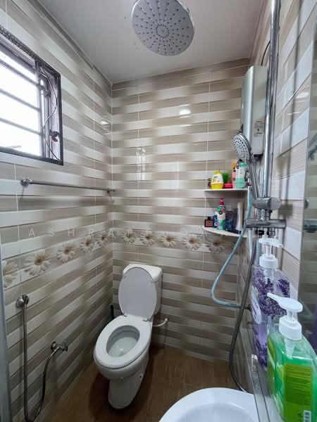 Rumah Teres 1-Tingkat untuk Dijual di Seksyen 2 (Shah Alam) - Ashraff Daniel - Bathroom - PropertyGuru.com.my