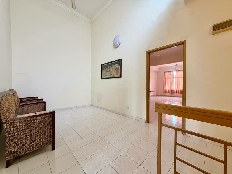 2-storey Terraced House for Sale in Desa Melati (Nilai) - Tasya Ruslan - PropertyGuru.com.my