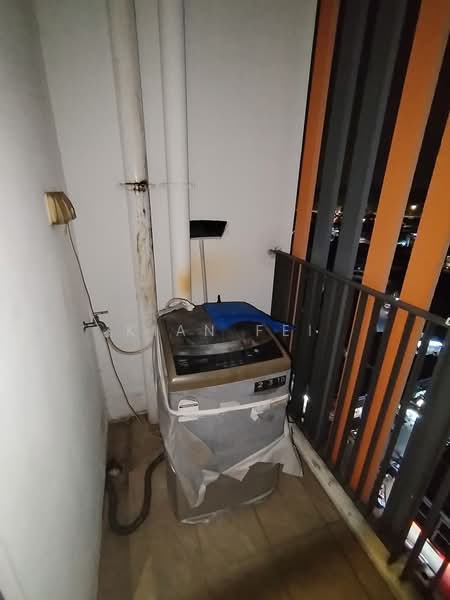 Kediaman Servis untuk Disewa di Emporis - Kian Fei - Balcony - PropertyGuru.com.my