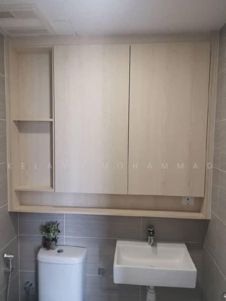 Service Residence for Sale at Serviced Residence @ Fera Residence @ The Quartz WM - Kelana Mohammad - Bathroom - PropertyGuru.com.my
