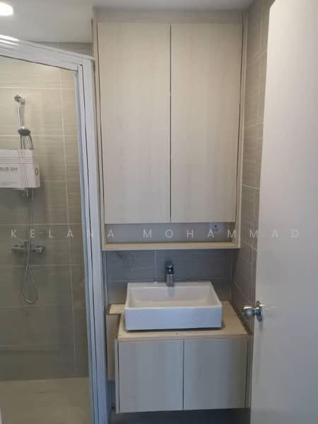 Service Residence for Sale at Serviced Residence @ Fera Residence @ The Quartz WM - Kelana Mohammad - Bathroom - PropertyGuru.com.my