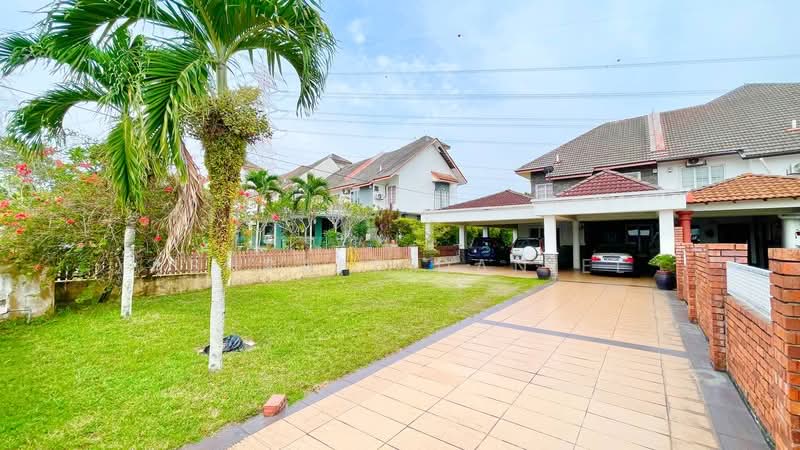 2-storey Terraced House for Sale in Seksyen 1 Bandar Baru Bangi (Bandar Baru Bangi) - Ashraff Daniel - Exterior - PropertyGuru.com.my