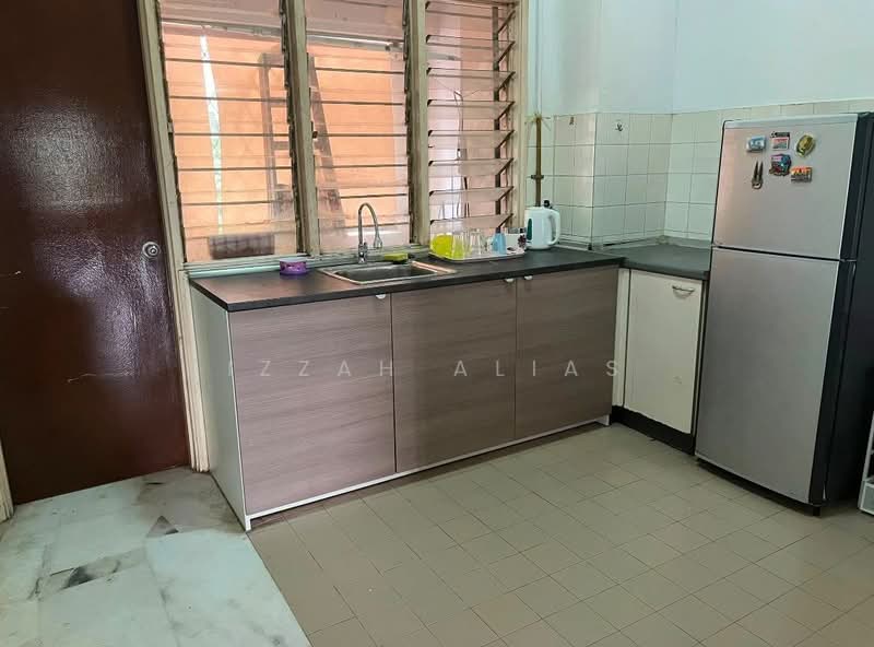 Apartment for Sale at Sri Jelatek - Izzah Alias - Kitchen - PropertyGuru.com.my
