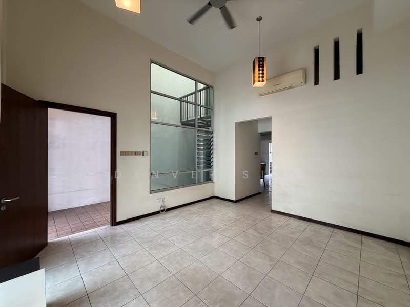Rumah Teres 2.5-Tingkat untuk Dijual di Taman Bukit Mandarina (Cheras) - Denver Sin - Living Room - PropertyGuru.com.my