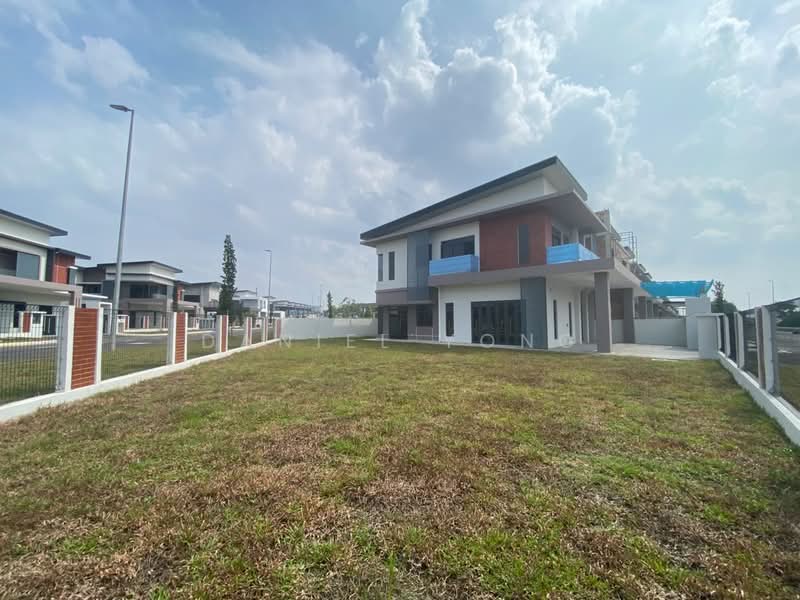 Rumah Berkembar untuk Dijual di Johor Bahru (Johor) - Daniel Yong - Exterior - PropertyGuru.com.my