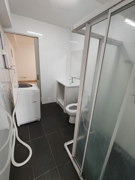 Kediaman Servis untuk Dijual di SOHO @ Empire City - Tom Lee - Bathroom - PropertyGuru.com.my