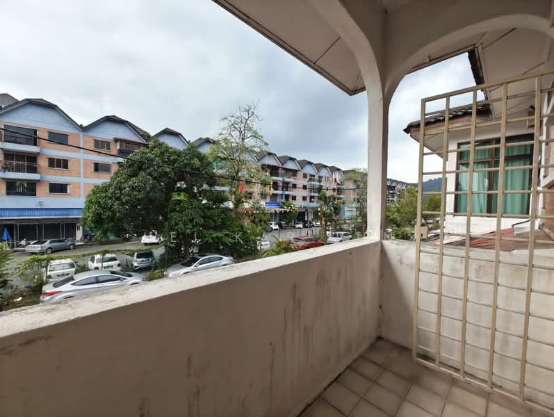 Rumah Teres untuk Dijual di Bandar Sungai Long (Selangor) - Hei Kar Jun - Balcony - PropertyGuru.com.my