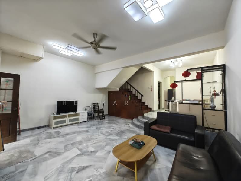 Rumah Teres untuk Dijual di Bandar Sungai Long (Selangor) - Hei Kar Jun - Living Room - PropertyGuru.com.my