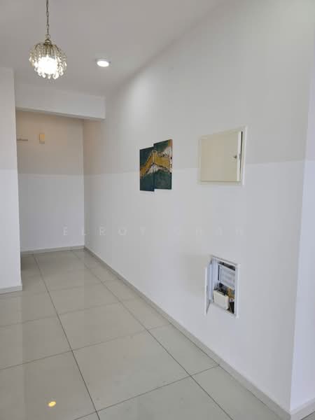 Kondominium untuk Dijual di Kings Bay @ Country Garden Danga Bay - Elroy Chan - Corridor - PropertyGuru.com.my