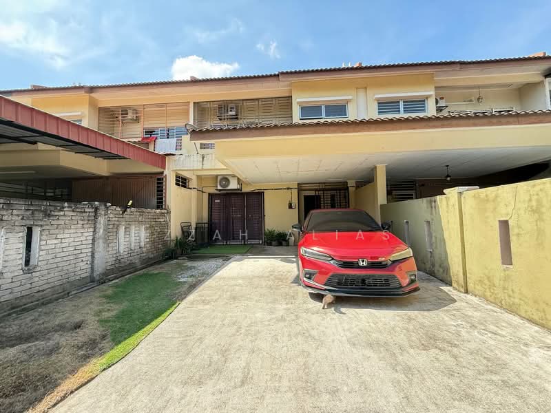 Rumah Teres 2-Tingkat untuk Dijual di Alam Suria (Puncak Alam) - Izzah Alias - Exterior - PropertyGuru.com.my
