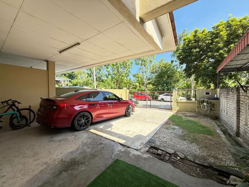 Rumah Teres 2-Tingkat untuk Dijual di Alam Suria (Puncak Alam) - Izzah Alias - Exterior - PropertyGuru.com.my