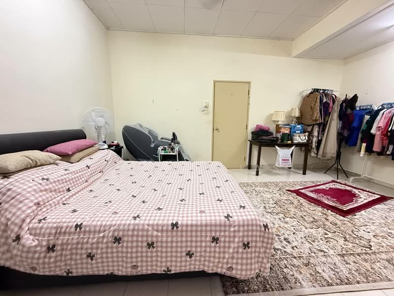 Rumah Teres 2-Tingkat untuk Dijual di Alam Suria (Puncak Alam) - Izzah Alias - Bedroom - PropertyGuru.com.my