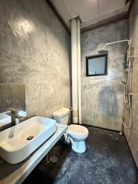 Pangsapuri untuk Dijual di Golden Height (Taman Mas) - Mudz Salahuddin - Bathroom - PropertyGuru.com.my