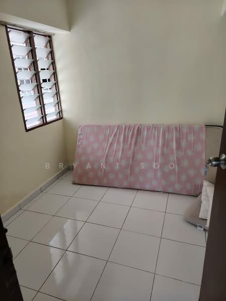 Apartment for Rent at Taman Miharja Apartment (LRT Miharja) - Bryant Soo - Bedroom - PropertyGuru.com.my