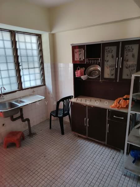 Apartment for Rent at Taman Miharja Apartment (LRT Miharja) - Bryant Soo - Kitchen - PropertyGuru.com.my