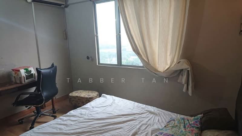 Condominium for Rent at Seri Mas Condominium - Tabber Tan - Bedroom - PropertyGuru.com.my