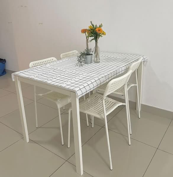 Servis Apartment untuk Disewa di Univ 360 Place - KK Yap - Dining Room - PropertyGuru.com.my