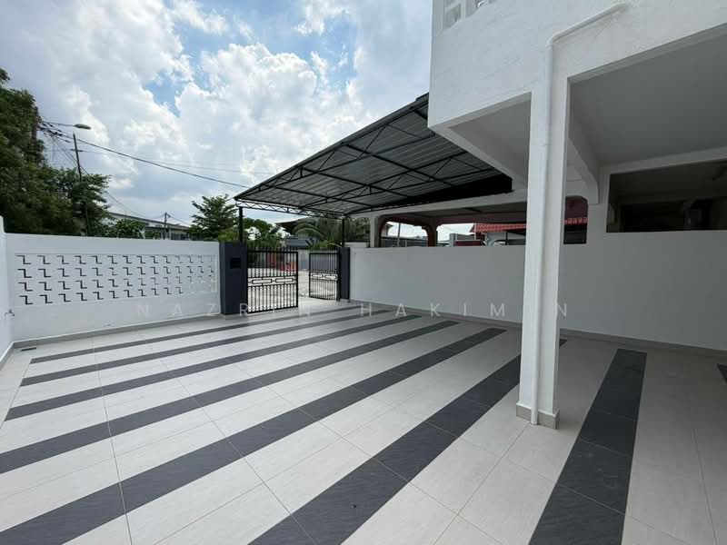 Rumah Teres 2-Tingkat untuk Dijual di Taman Setia (Klang) - Nazrin Hakimin - Exterior - PropertyGuru.com.my