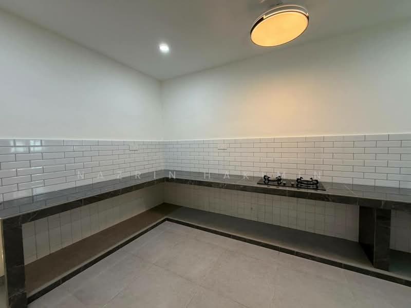 Rumah Teres 2-Tingkat untuk Dijual di Taman Setia (Klang) - Nazrin Hakimin - Kitchen - PropertyGuru.com.my