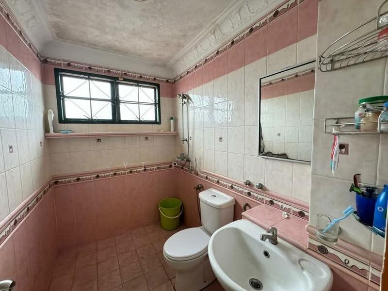 Rumah Teres 2 Tingkat untuk Dijual di Petaling Jaya (Selangor) - YT Phang - Bathroom - PropertyGuru.com.my