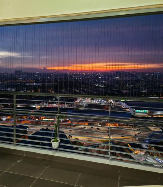 Kediaman Servis untuk Disewa di SetiaWalk - Shally Pun - View - PropertyGuru.com.my